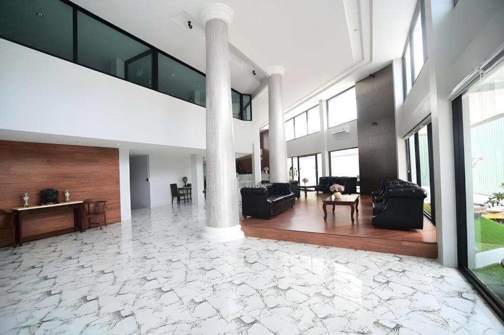 Chanthaburi Center Εξωτερικό φωτογραφία